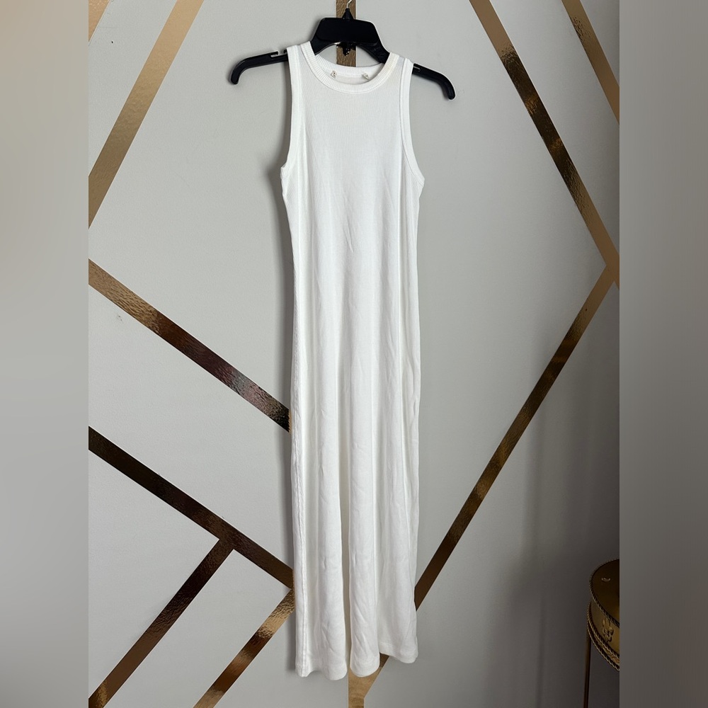 Sleeveless White Maxi Dress - Minimalist Tank Style - Picture 4 of 4